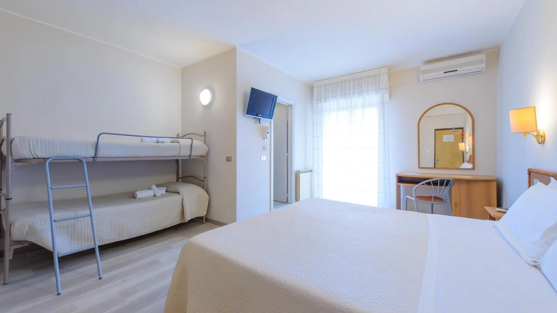 Hotel Falco Риччоне Италия